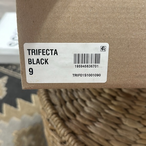 Loafers. Worn once - Picture 3 of 4